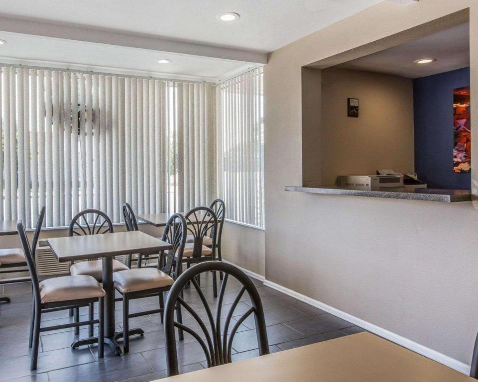 Rodeway Inn & Suites Sheridan Luaran gambar